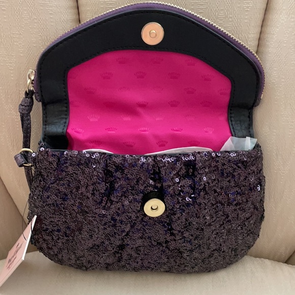 Juicy Couture clutch/wristlet bag. - Picture 8 of 10
